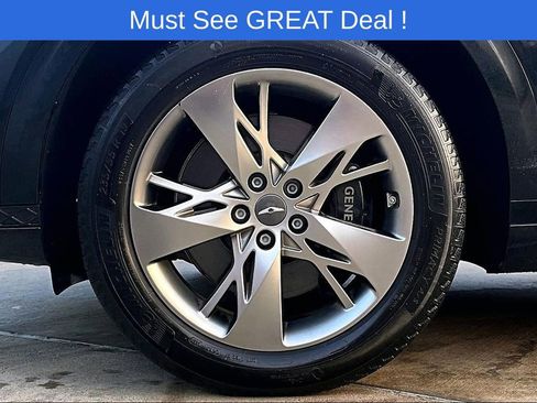 Used 2025 Genesis GV70 3.5T Sport image 11