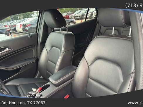 Used 2018 Mercedes-Benz GLA 250 image 24