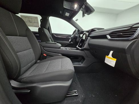 New 2026 GMC Acadia Elevation image 33