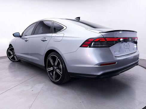 Used 2023 Honda Accord Sport image 2
