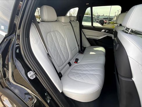 Used 2023 BMW X5 sDrive40i w/ Premium Package image 30