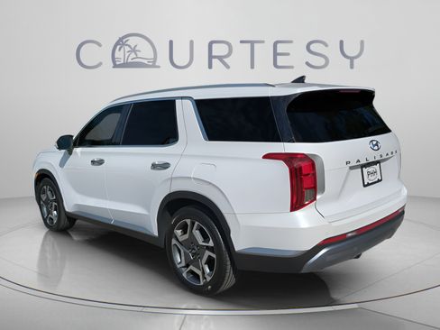 Used 2025 Hyundai Palisade SEL FWD image 5