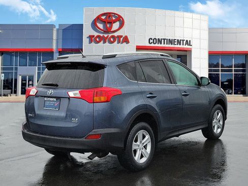 Used 2013 Toyota RAV4 XLE image 5