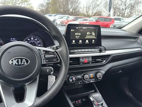 Used 2021 Kia Forte LXS image 27