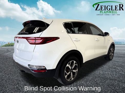 Used 2020 Kia Sportage LX AWD/4WD image 6