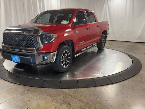 Used 2019 Toyota Tundra SR5 w/ TRD Off Road Package image 4