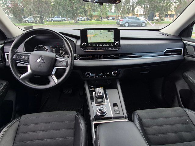 Used 2024 Mitsubishi Outlander SE AWD/4WD image 9