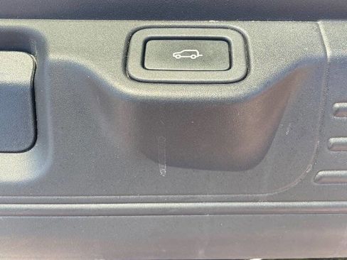 Used 2015 Land Rover Range Rover HSE AWD/4WD image 22