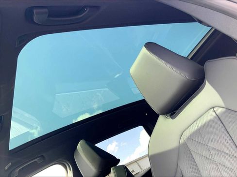 Used 2025 BMW X3 xDrive30i w/ Premium Package image 18