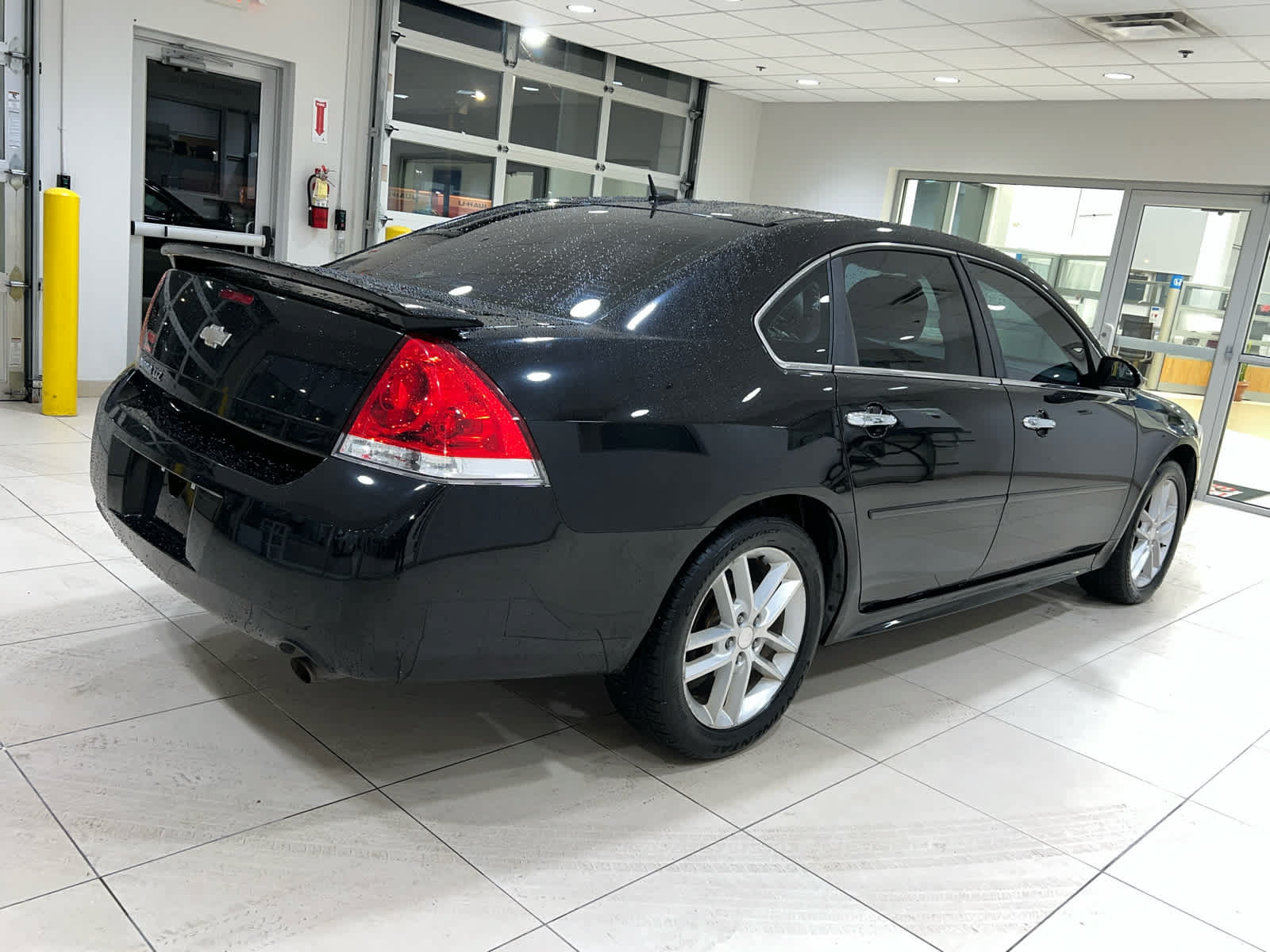Used 2013 Chevrolet Impala LTZ FWD image 7