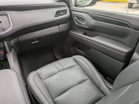 Used 2024 Chevrolet Suburban RST image 20