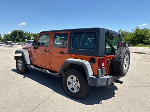 Used 2011 Jeep Wrangler Unlimited Sport AWD/4WD image 8
