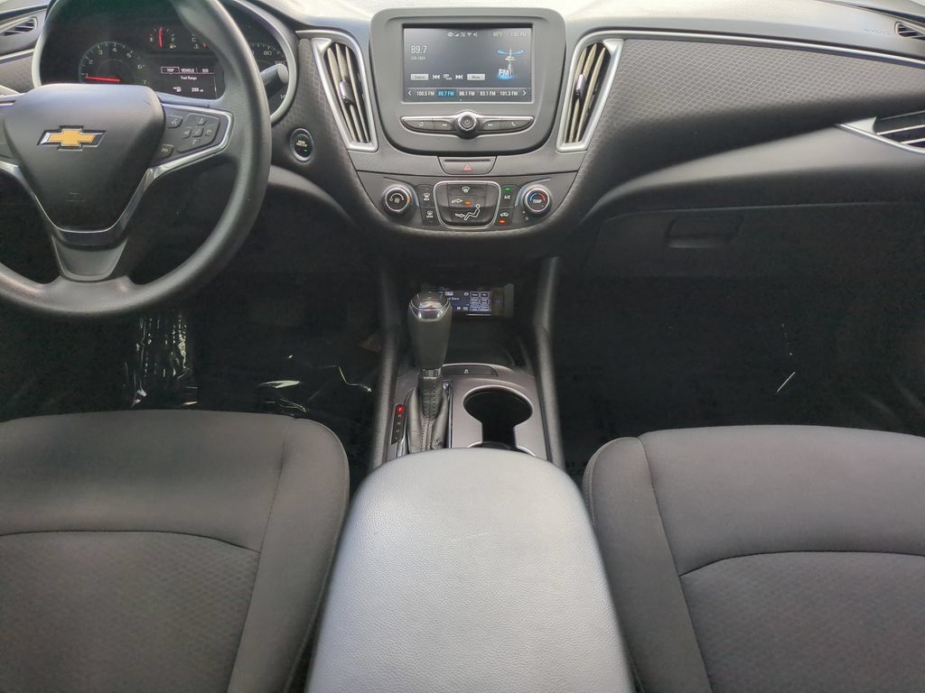 Used 2018 Chevrolet Malibu LS FWD image 12