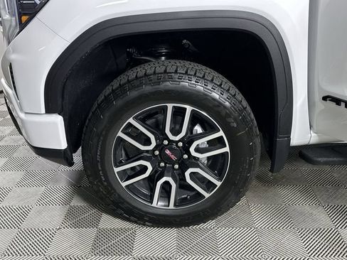 New 2026 GMC Sierra 1500 AT4 w/ AT4 Premium Package AWD/4WD image 35