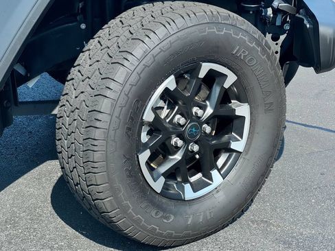 Used 2024 Jeep Wrangler Unlimited Rubicon 4xe AWD/4WD image 9