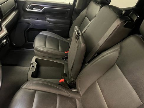 Used 2025 GMC Sierra 1500 SLT AWD/4WD image 29