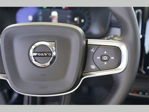 New 2025 Volvo XC40 B5 Core w/ Protection Package Premier image 12