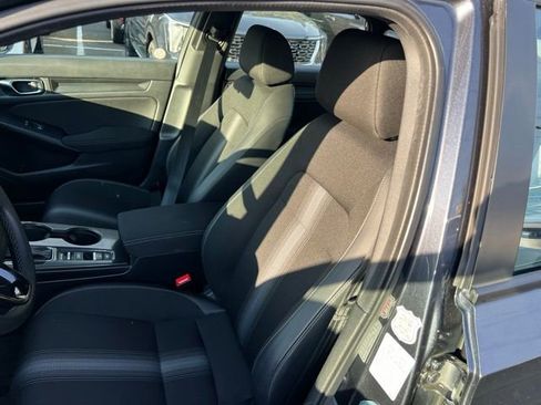Used 2025 Honda Civic Sport image 15