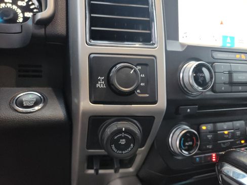 Used 2018 Ford F150 Lariat w/ Equipment Group 502A Luxury image 23