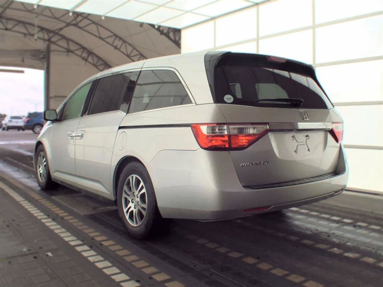 Used 2012 Honda Odyssey EX image 8