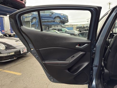 Used 2016 MAZDA MAZDA3 s Touring image 12