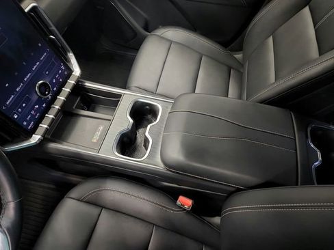 Used 2024 GMC Acadia Elevation w/ Luxury Package image 21