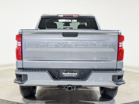 Used 2023 Chevrolet Silverado 1500 Custom image 10
