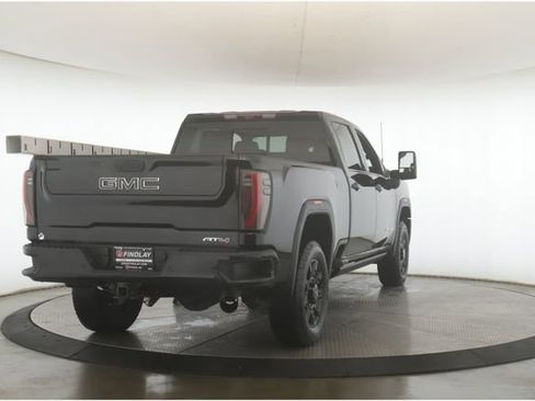 Used 2025 GMC Sierra 2500 AT4 w/ AT4 Premium Plus Package AWD/4WD image 7