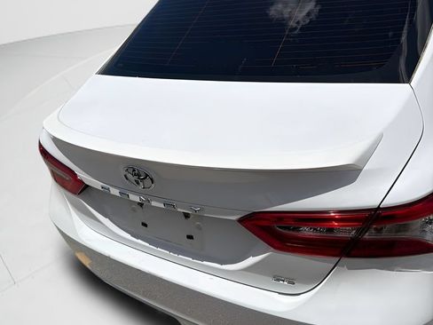 Used 2019 Toyota Camry SE FWD image 7