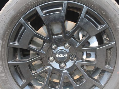 Certified 2022 Kia Telluride SX w/ SX Prestige Package AWD/4WD image 19