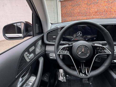 New 2026 Mercedes-Benz GLS 450 4MATIC image 13