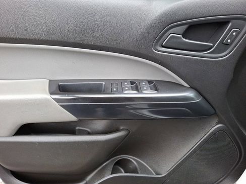 Used 2018 Chevrolet Colorado W/T image 14