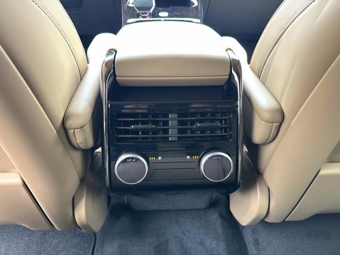 New 2026 Land Rover Range Rover Sport SE AWD/4WD image 17