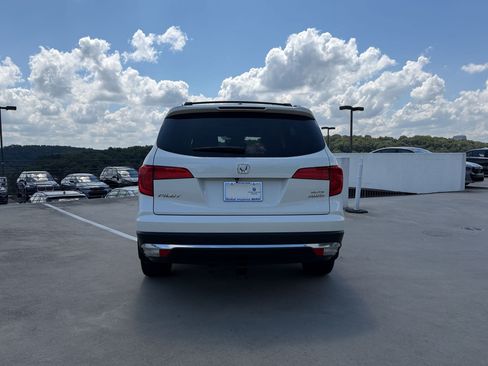 Used 2017 Honda Pilot Elite image 10
