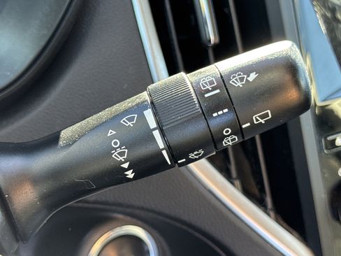 Used 2021 Subaru Forester Premium image 16