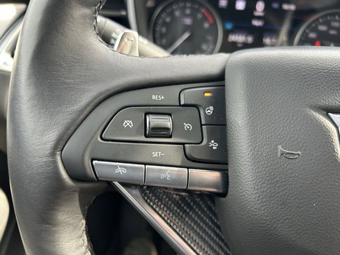 Used 2024 Cadillac XT6 Sport w/ Technology Package image 19