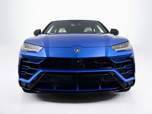 Used 2021 Lamborghini Urus AWD/4WD image 2