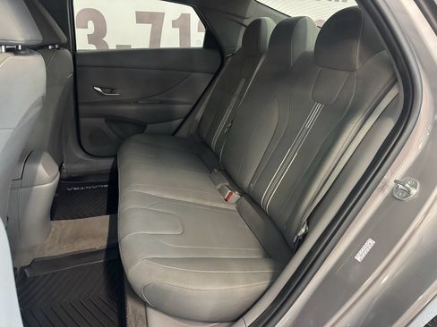 Used 2022 Hyundai Elantra SEL w/ Convenience Package FWD image 20