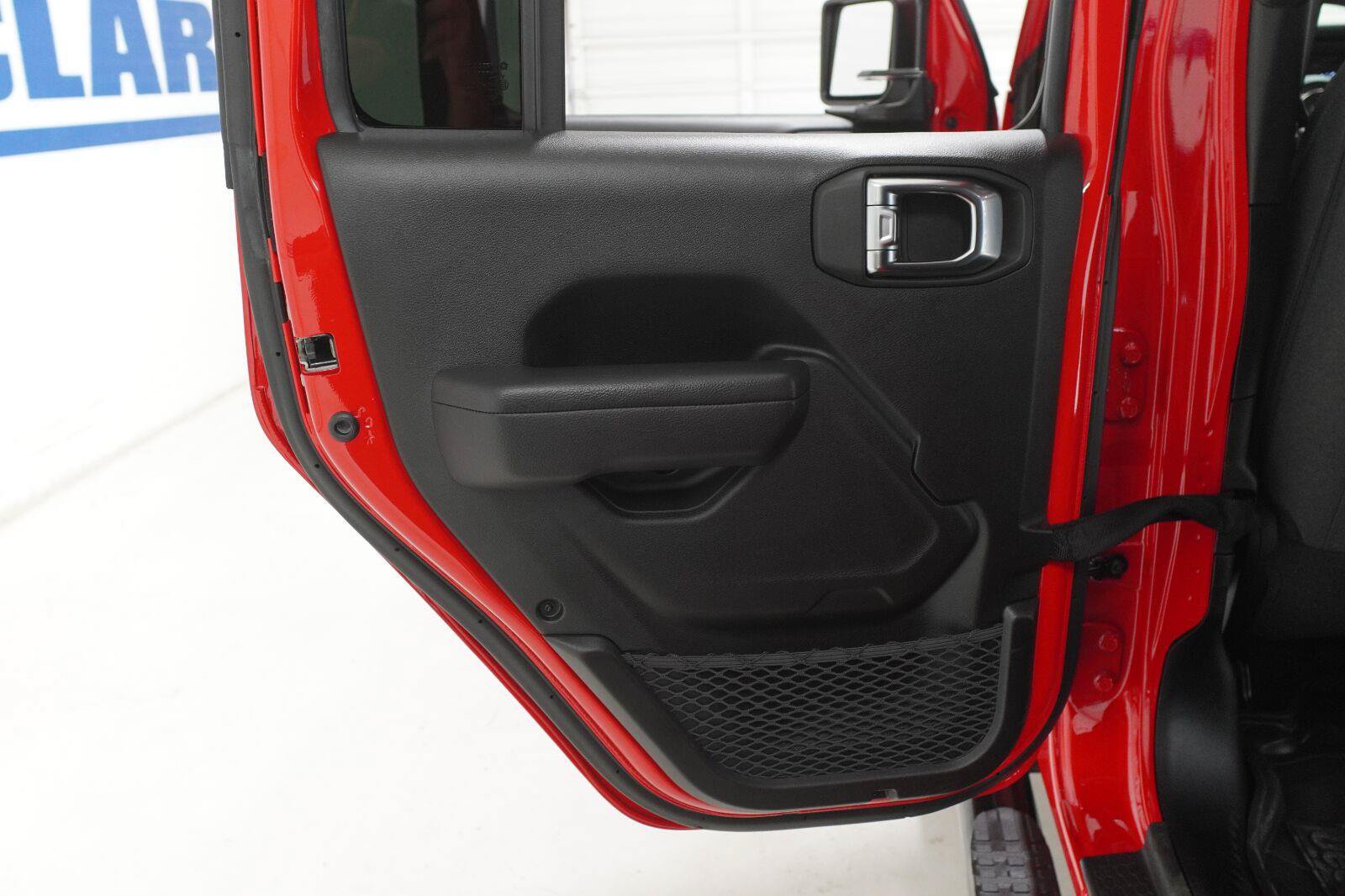Used 2025 Jeep Wrangler Unlimited Sport AWD/4WD image 26