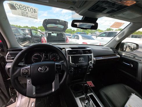 Used 2020 Toyota 4Runner Limited RWD image 11