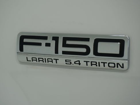 Used 2004 Ford F150 Lariat image 9