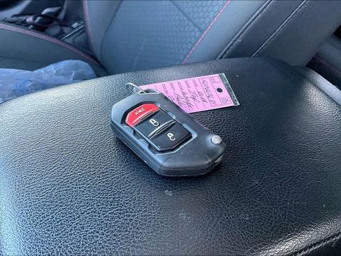 Used 2019 Jeep Wrangler Unlimited Rubicon AWD/4WD image 35