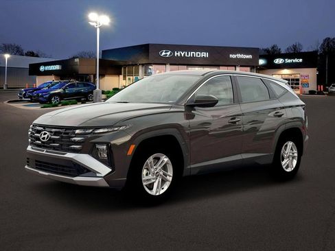 New 2026 Hyundai Tucson SE image 2