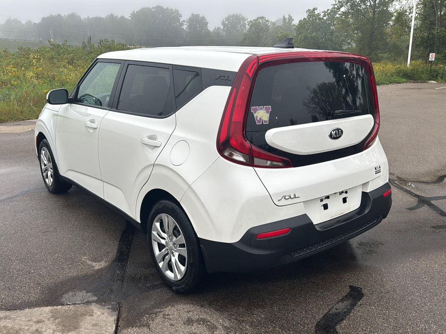 Used 2020 Kia Soul LX FWD image 3