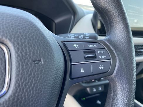 New 2026 Honda HR-V LX image 30