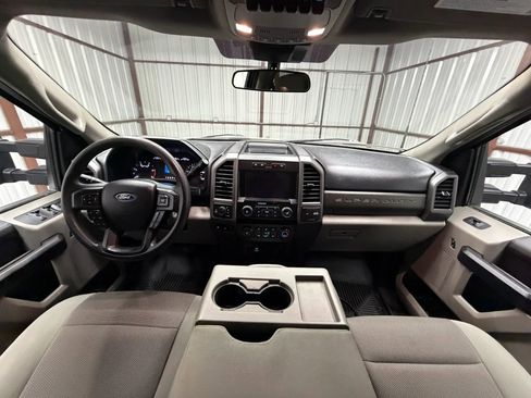 Used 2020 Ford F250 XL w/ STX Appearance Package AWD/4WD image 18