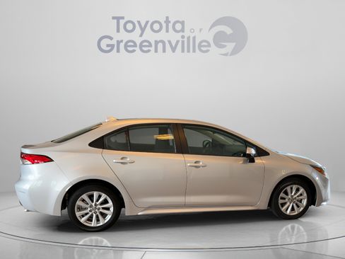 Certified 2025 Toyota Corolla LE w/ LE Premium Package FWD image 7