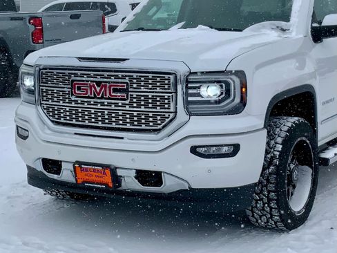 Used 2018 GMC Sierra 1500 Denali image 9