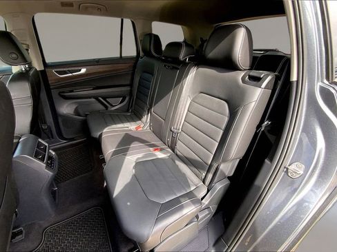 Used 2024 Volkswagen Atlas SEL AWD/4WD image 24