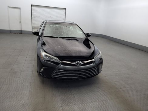 Used 2016 Toyota Camry SE w/ Moonroof Package FWD image 14